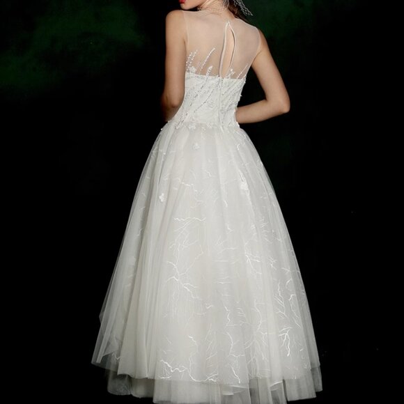 Dress: worn only for an hour - Picture 16 of 16